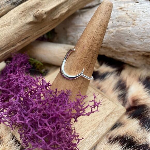 Large Crescent Moon Sterling silver Ring 8,9,10 - Picture 6 of 6